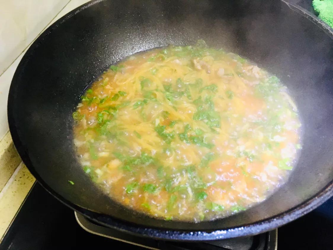 四岁的娃娃过份挑食，妈妈用这个办法来解决