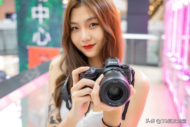 aps-c相机和全画幅选哪个,新手买相机买全画幅还是半画幅