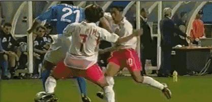 史上最让人震惊的足球比赛,足球看似实力悬殊的比赛却爆冷