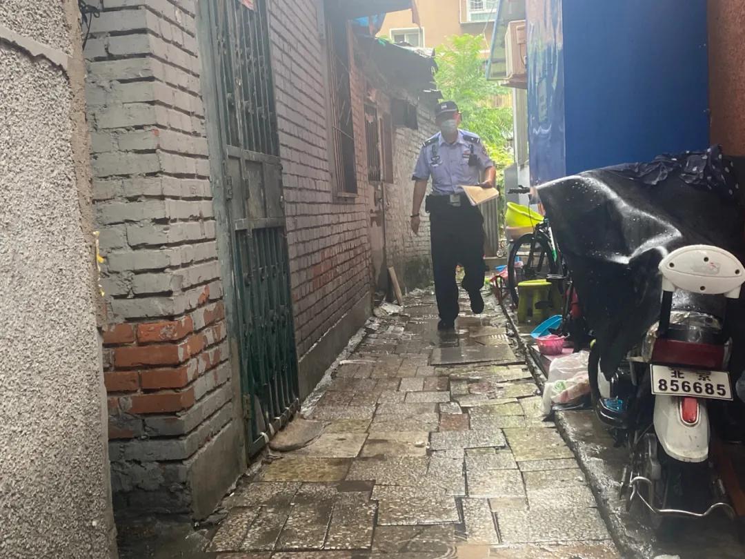 这里有许多故事的英文,纪念我们的每一个故事