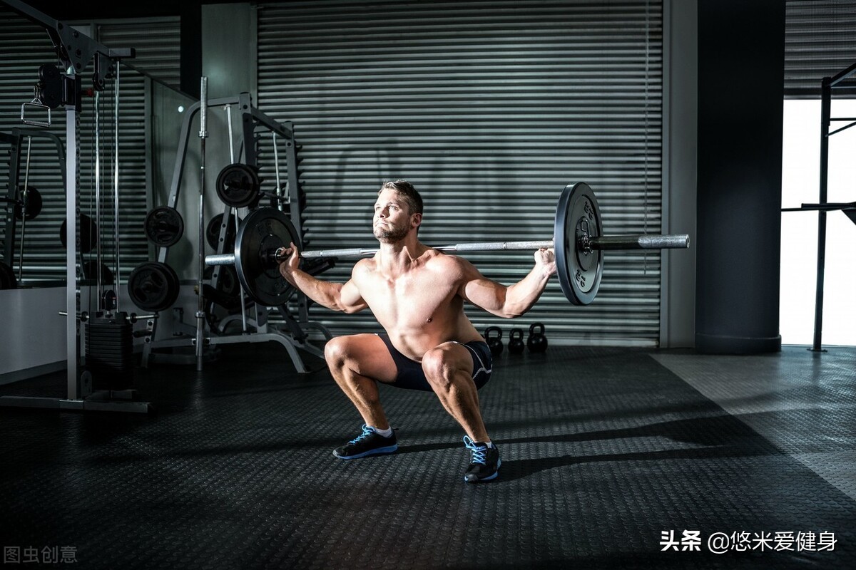杠铃深蹲练什么肌肉,深蹲可以练到腘绳肌吗