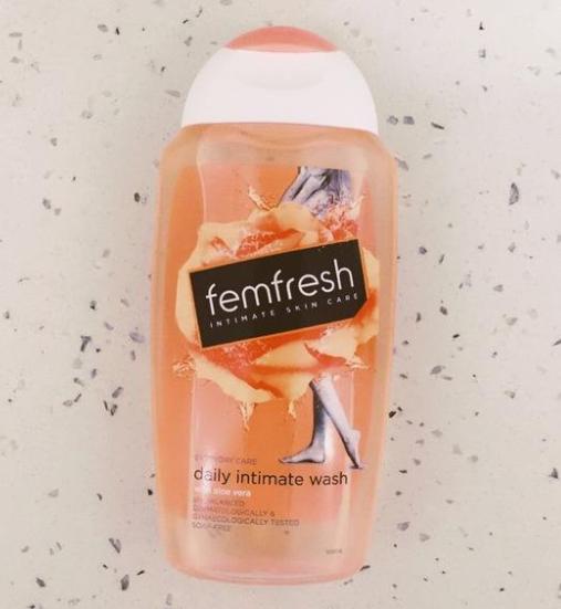 王鸥最美吊带裙,王鸥惊艳写真照粉色蕾丝裙