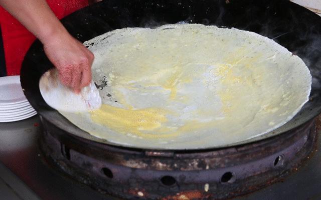 排队两小时，吃饭十分钟？传说中的老字号，真的值得排队吗？