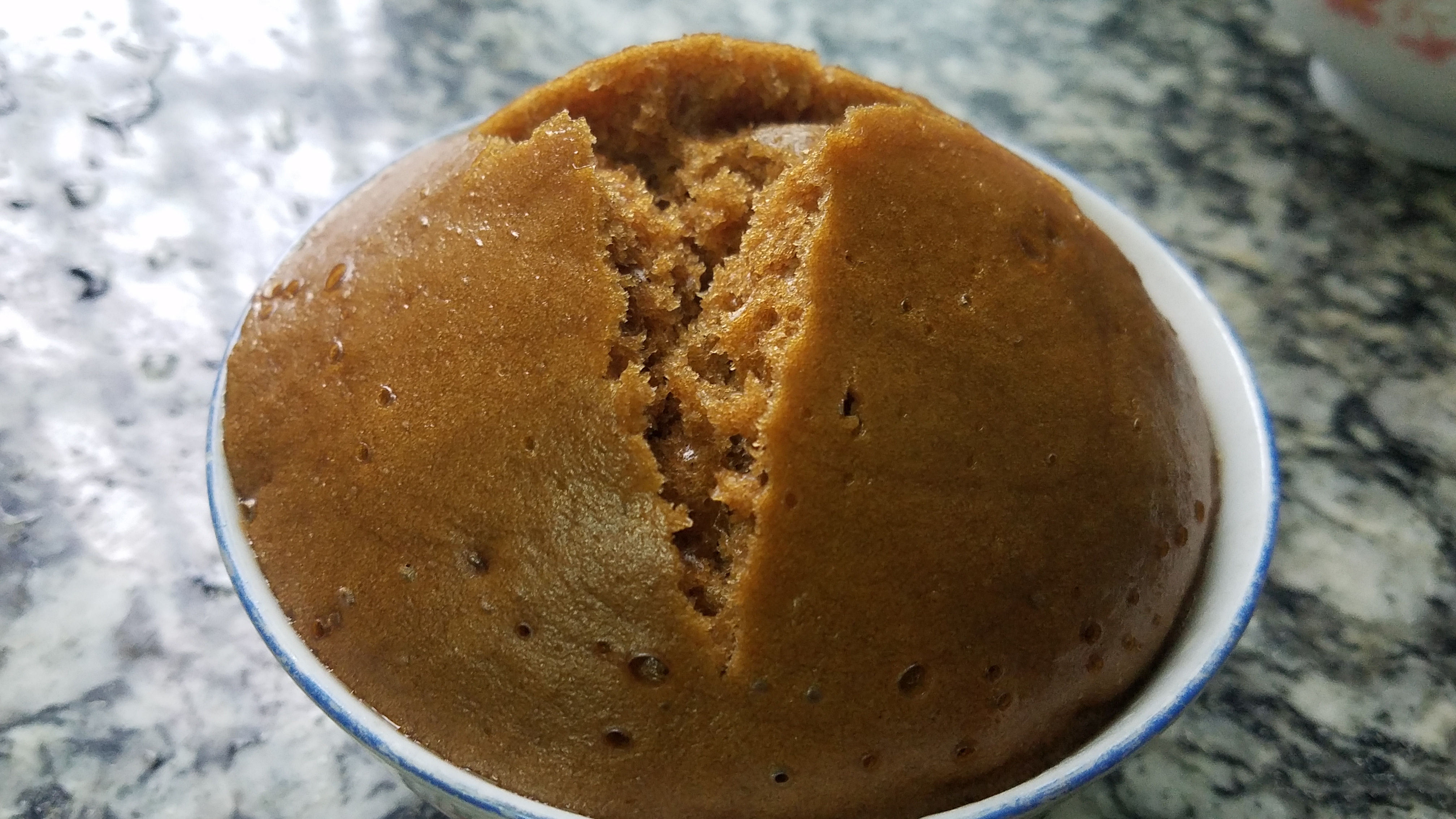 传统的红糖发糕怎么做,用包子面可以做红糖发糕嘛