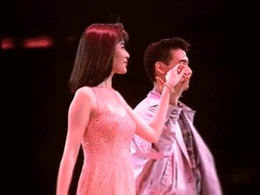 如何提升脖子和肩的气质,脖子对女人的影响