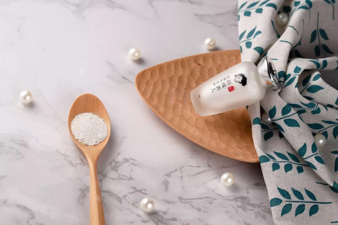 烟酰胺熊果苷是真的吗,美白产品烟酰胺熊果苷