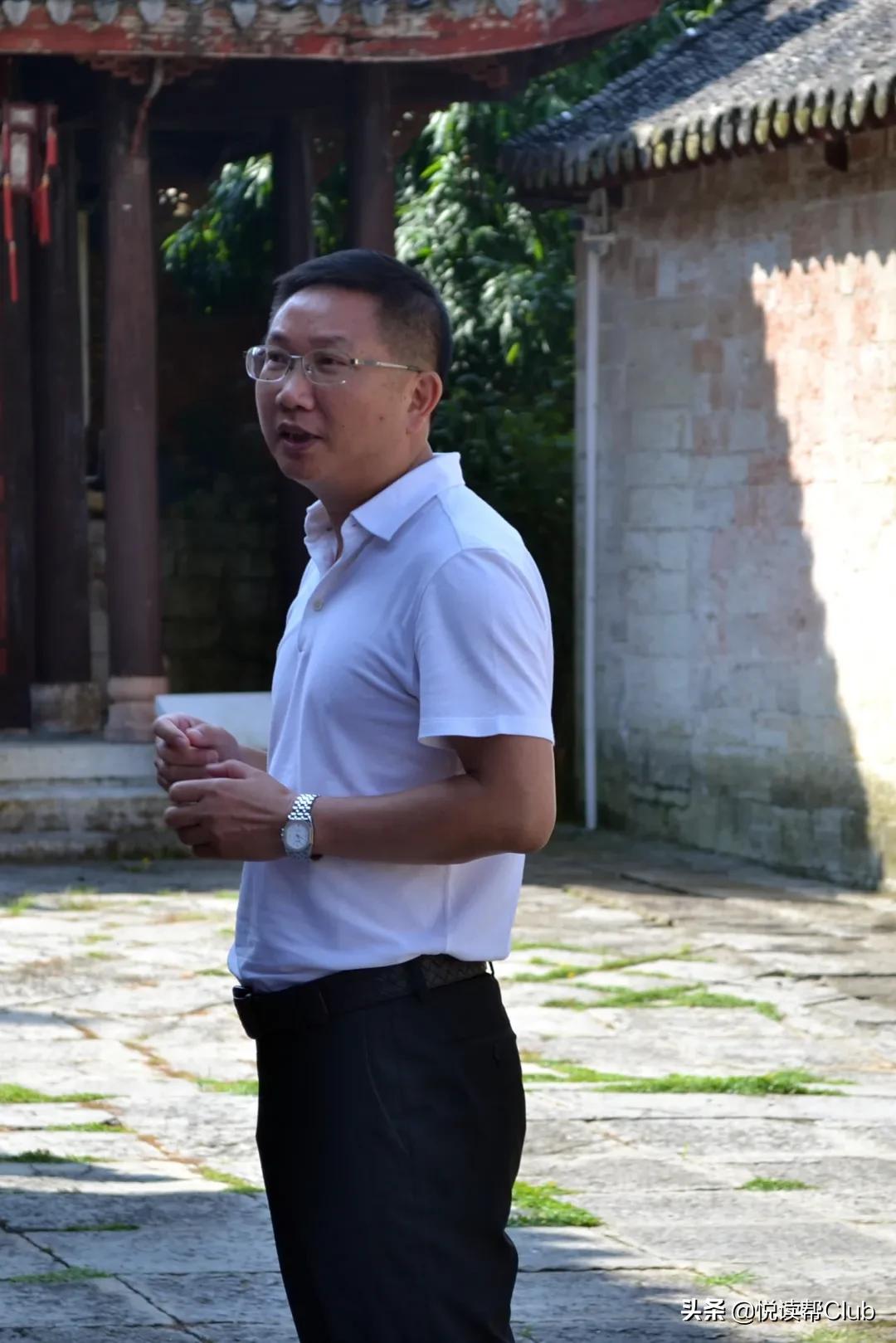 徐霞客描写万峰林的文章,徐霞客漳浦文章