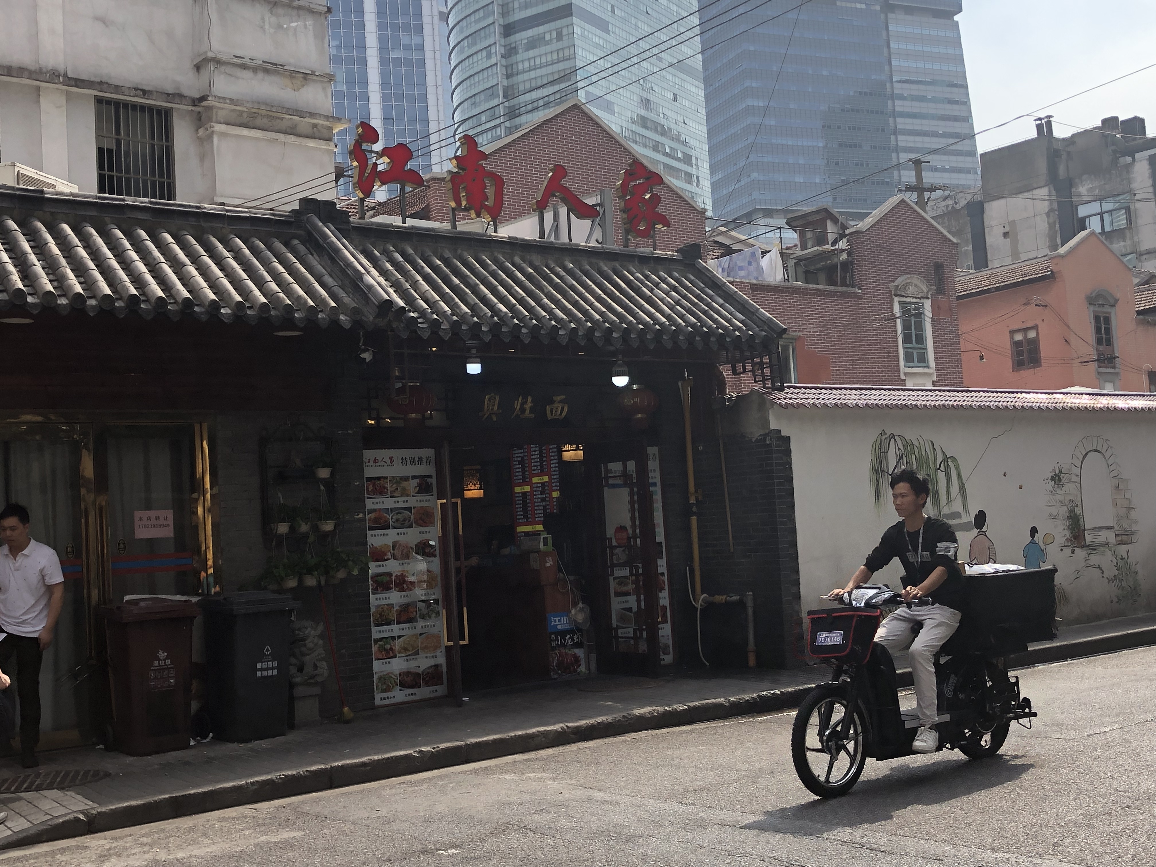 上海跟黄河路齐名的美食街,上海黄河路美食街当年在上海排名