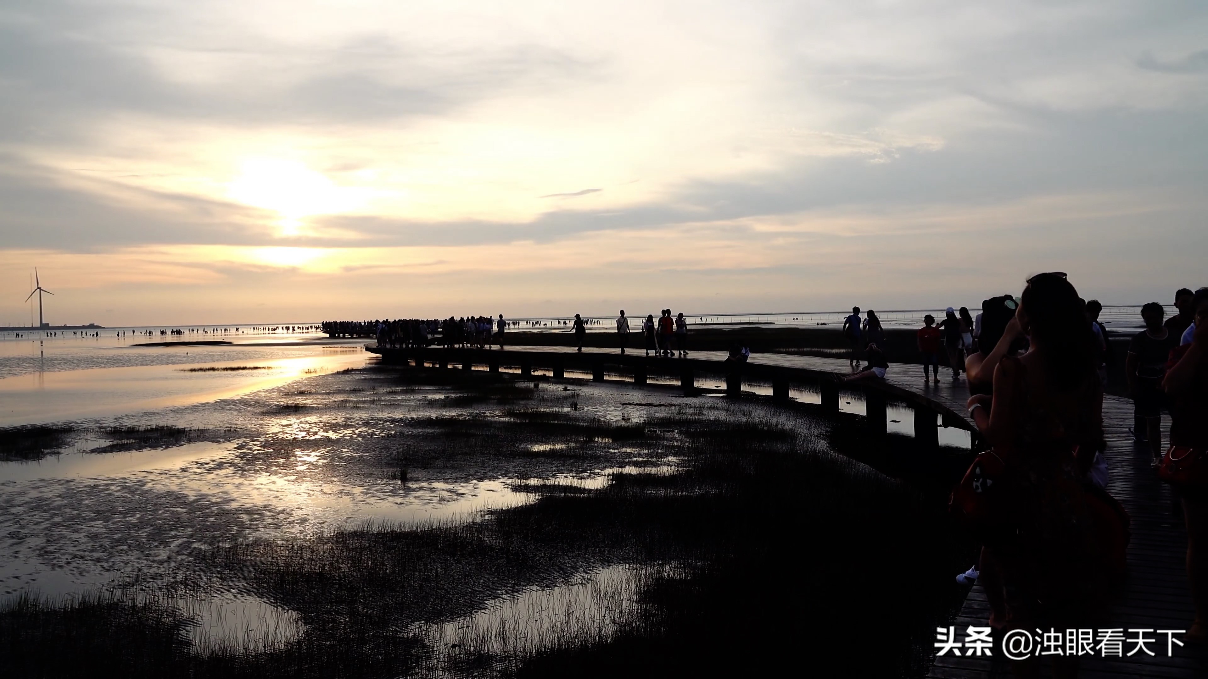 台中高美湿地在哪里,台中高美湿地交通