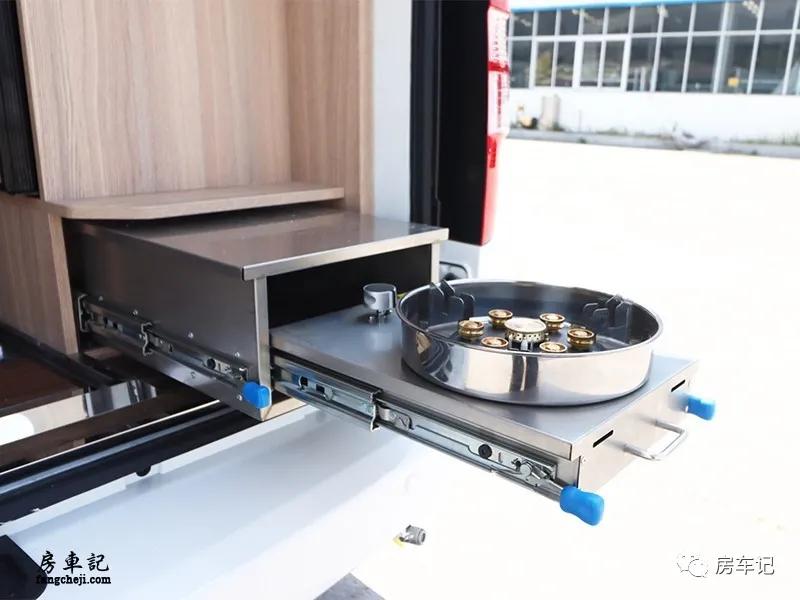 金杯小海狮五座有多大空间,2019金杯小海狮