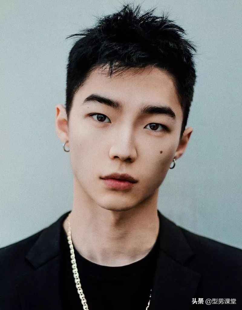 男生烫发三款建议,男生烫发的类型和效果