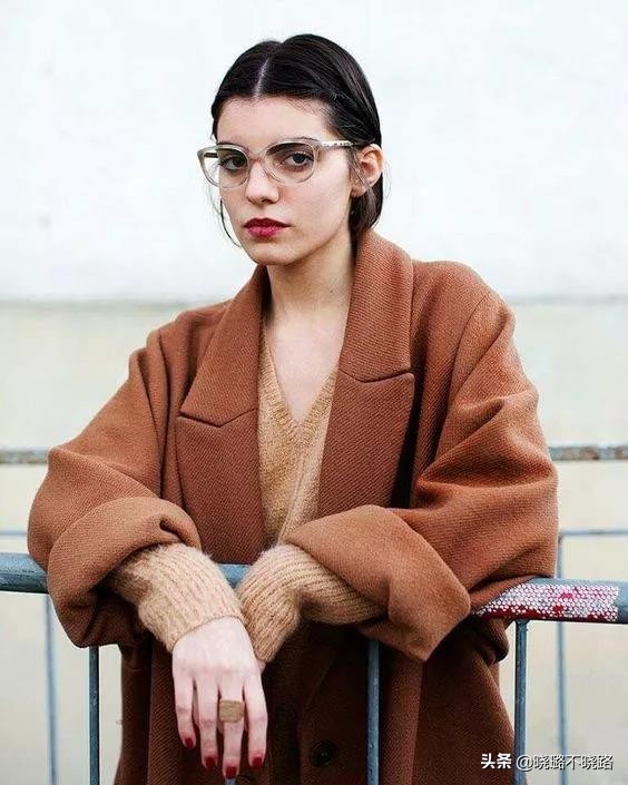 适合黄黑皮穿的秋冬毛衣,秋冬季好看洋气毛衣