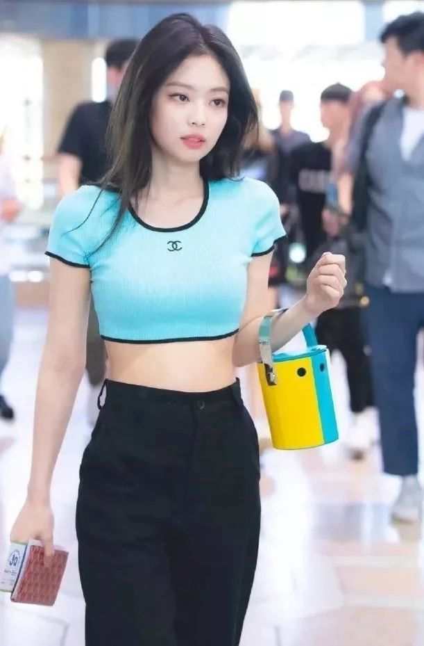 来感受一下韩国女团的魅力,不得不承认韩国女团的魅力