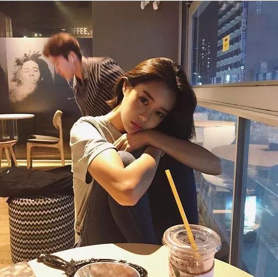 可盐可甜短发女生超a系穿搭,韩系风可盐可甜短发超美造型