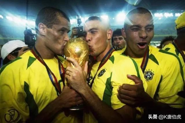 足坛历史十大防守最多的球员,足坛现役十大防守型后腰