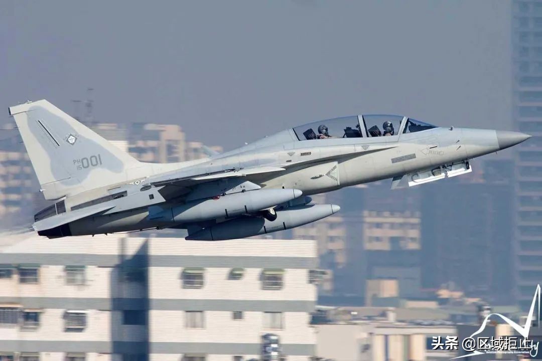 枭龙和歼10,枭龙战斗机和歼10