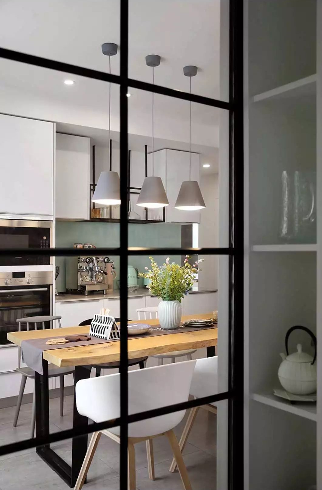 北欧简约风主卧婚房,小户型北欧风格婚房装修