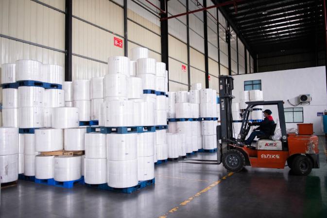 熔喷布厂最新招聘信息,一边工作一边没钱