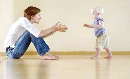 宝宝尿不湿摘下来臭臭的,宝宝摘尿不湿正确方法