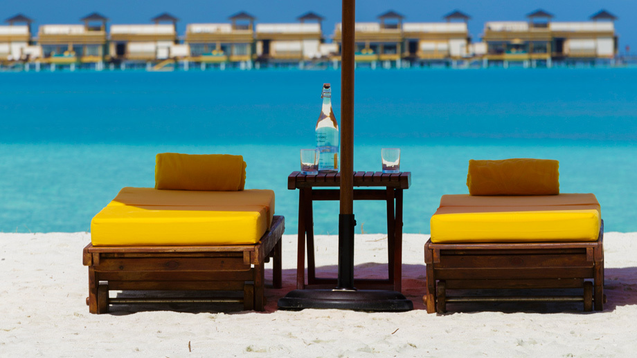 双层梦幻水屋，你要的马尔代夫性价比最高六星岛