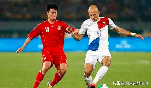 中超悍将手术成功，他曾造就中超豪门，是国足*案惨**后球迷称赞之人