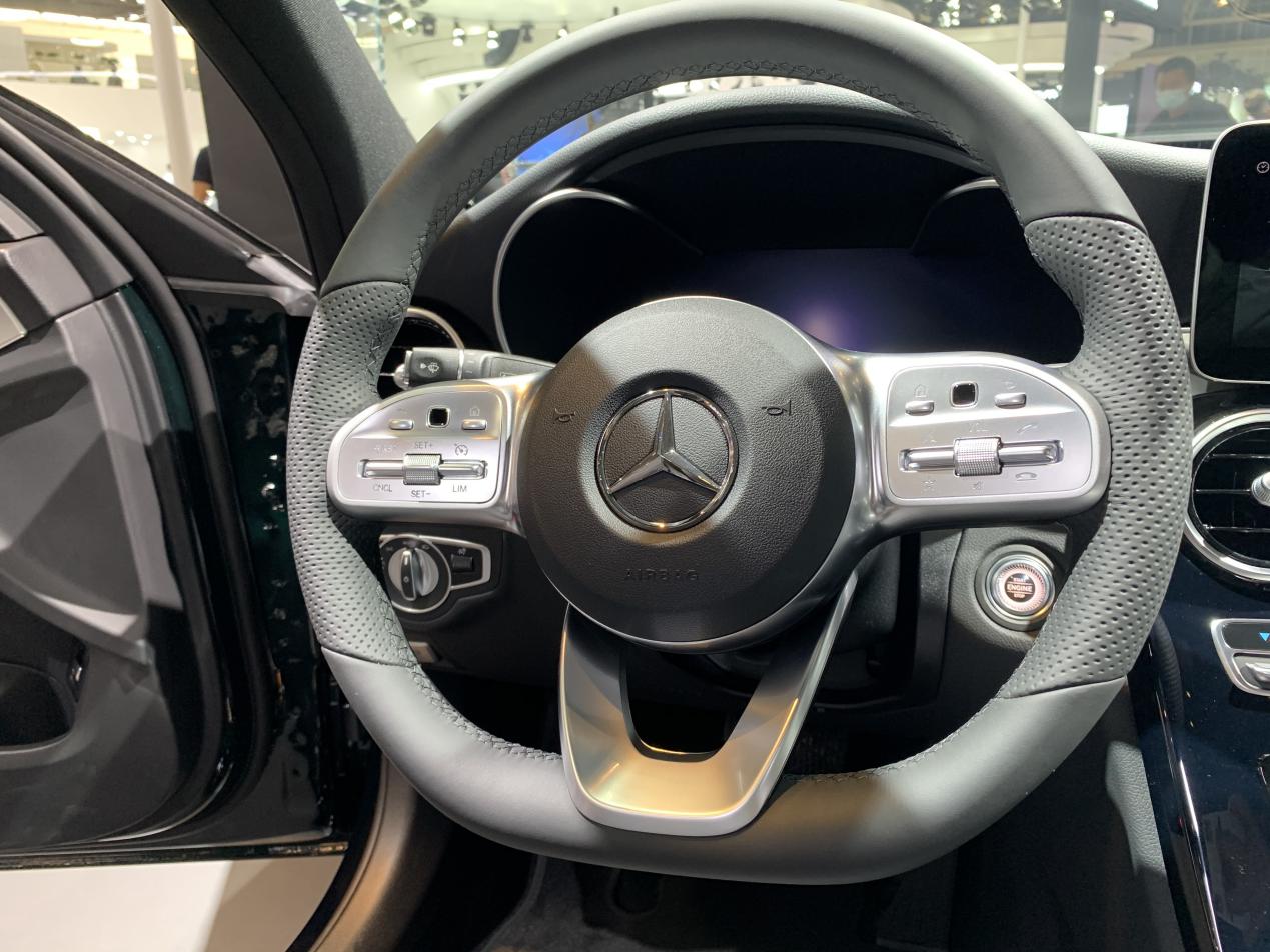 1.5T就卖30万，割韭菜还得是奔驰C级，评测C260