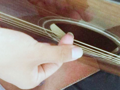 吉他入门零基础弹奏教程,吉他新手入门教程零基础如何弹奏