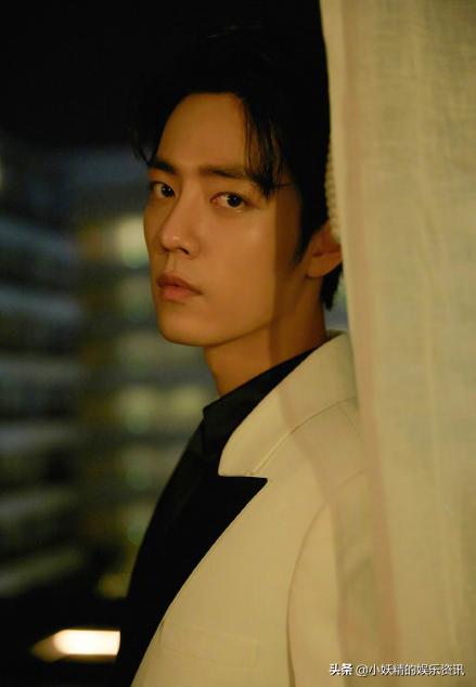 秋季盛典肖战评价,肖战时尚美丽盛典不知所措表情