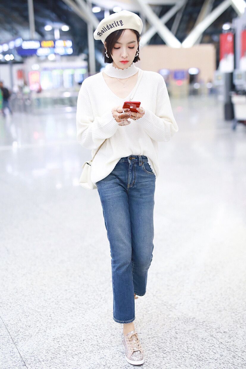 什么样的贝雷帽适合年轻人戴,白色有黑边的贝雷帽的正确戴法