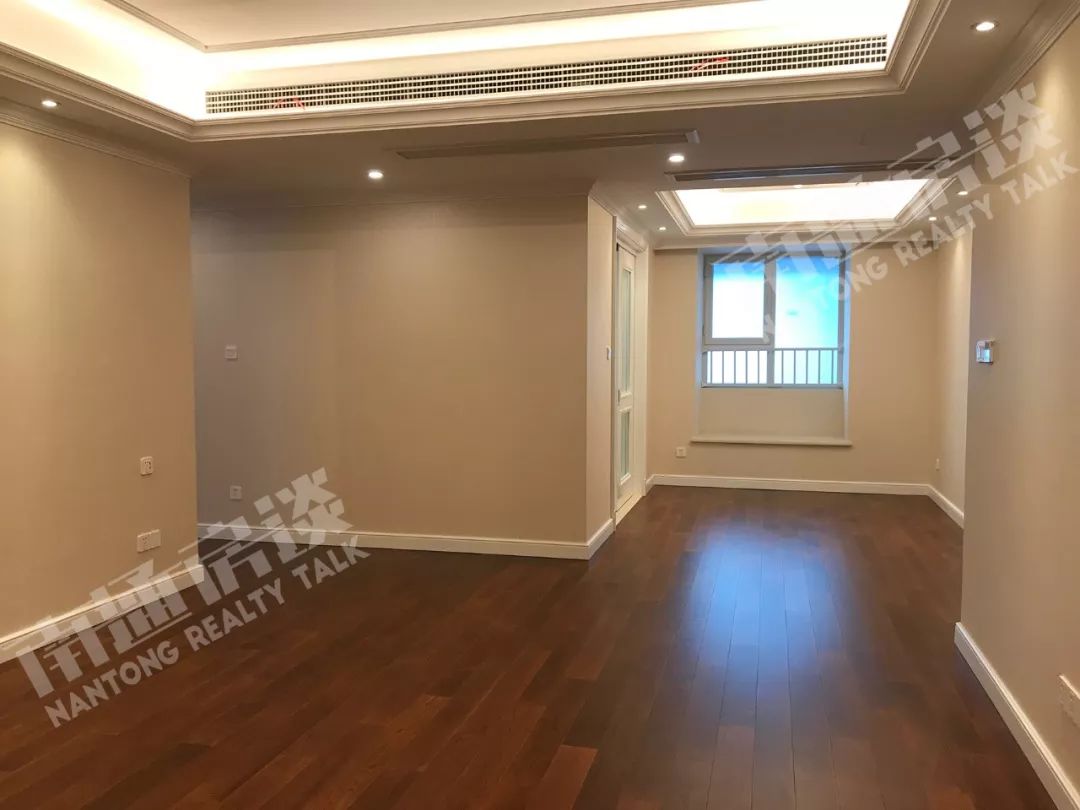 毛坯均价仅1w起的楼盘,高端楼盘与刚需楼盘对比