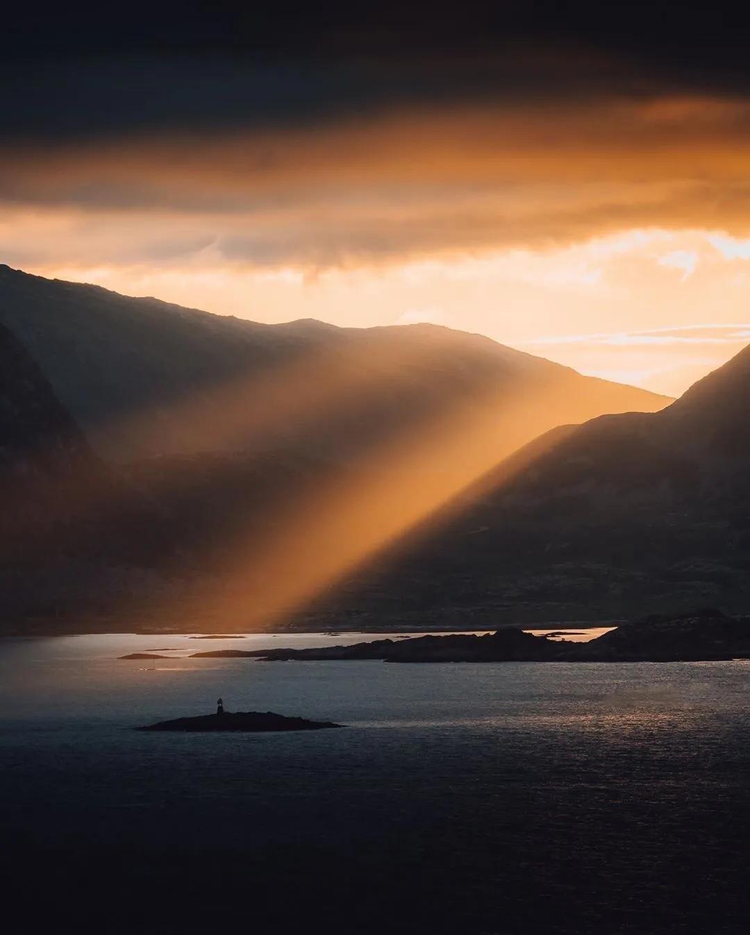 怀念凌晨三点工作,凌晨时分一份麻木不仁的工作