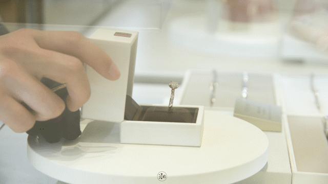 dr钻戒在哪里卖靠谱,郑州dr钻戒能当场买走吗