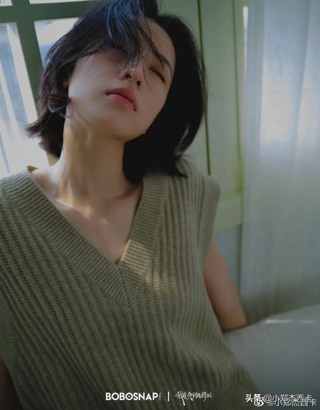 这个单品太绝了，贝嫂、丹麦玛丽王妃、周雨彤、刘雯都pick了它