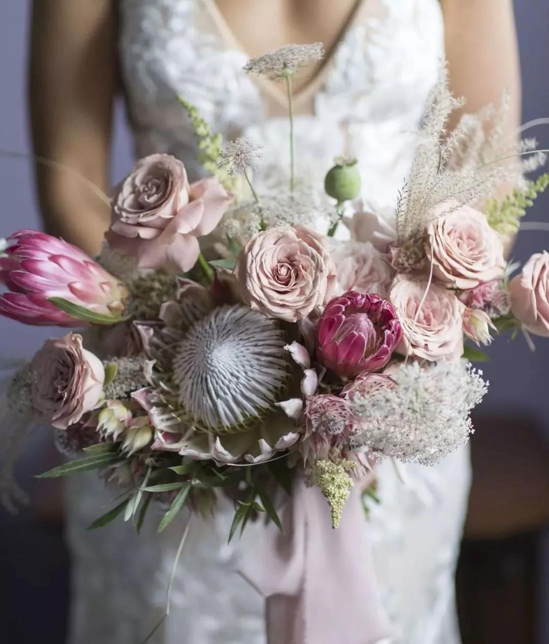 花材正确处理方式及日常养护,花材换水