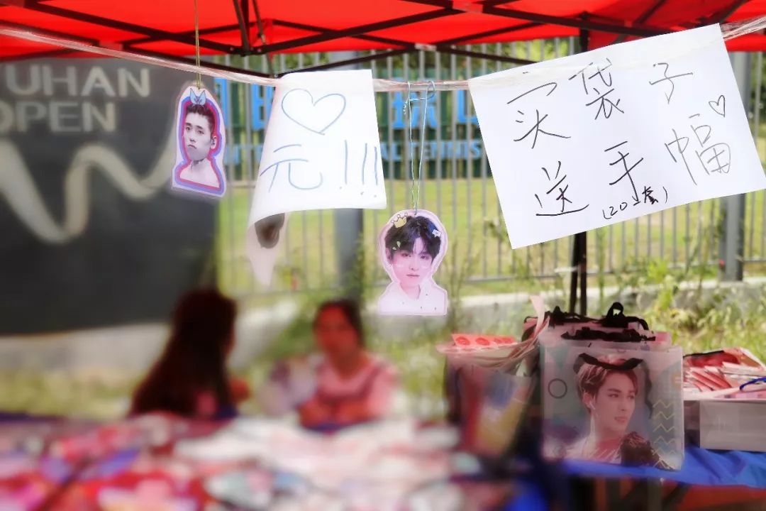 追星不成功的杜甫其实是个富二代,追星不成功不改名