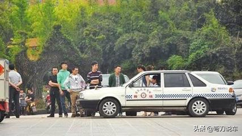 考驾照离合器控制不好怎么办,考驾照新手离合怎么掌握