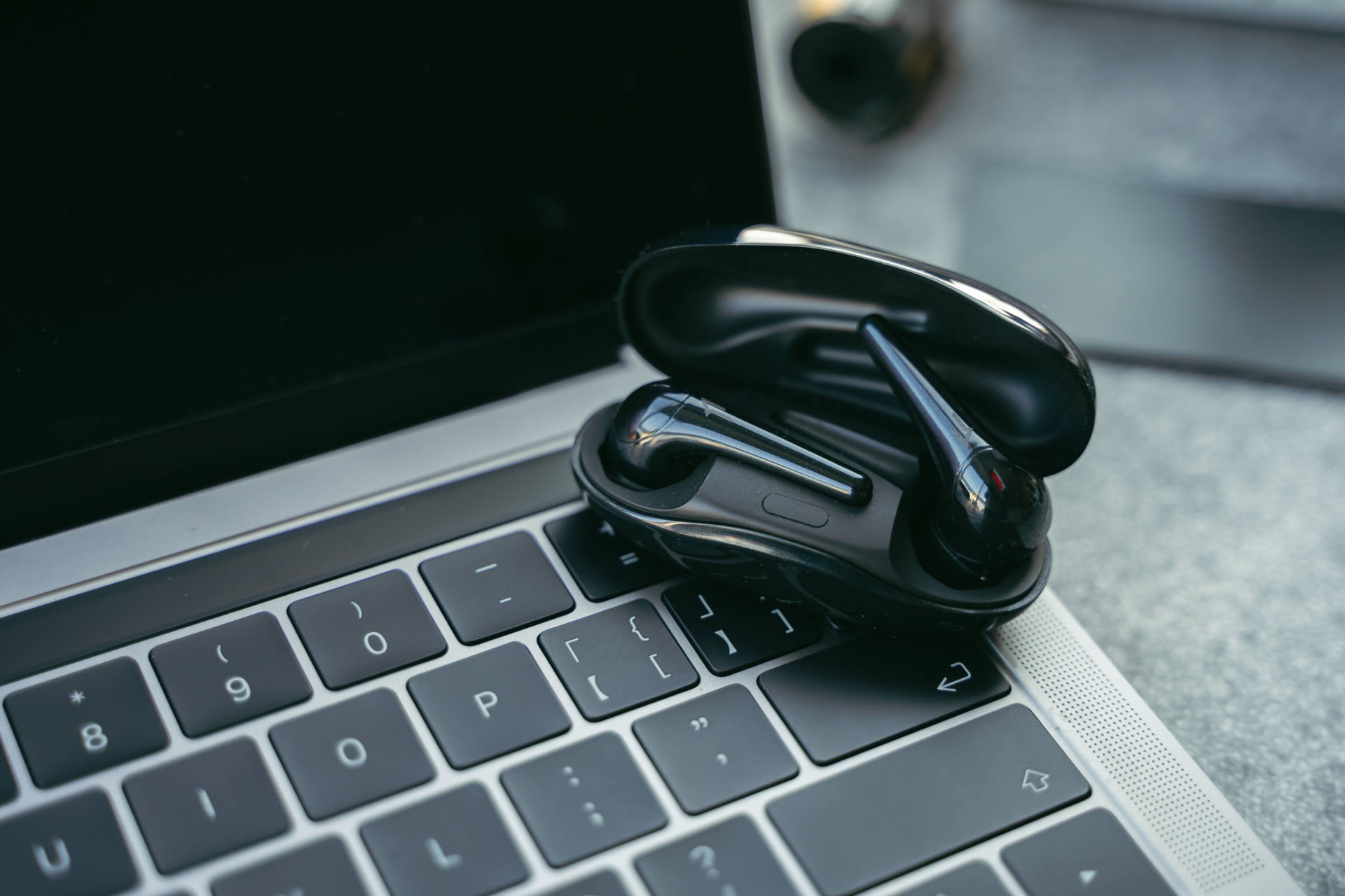 用了很多年的耳机,用了好多年的耳机