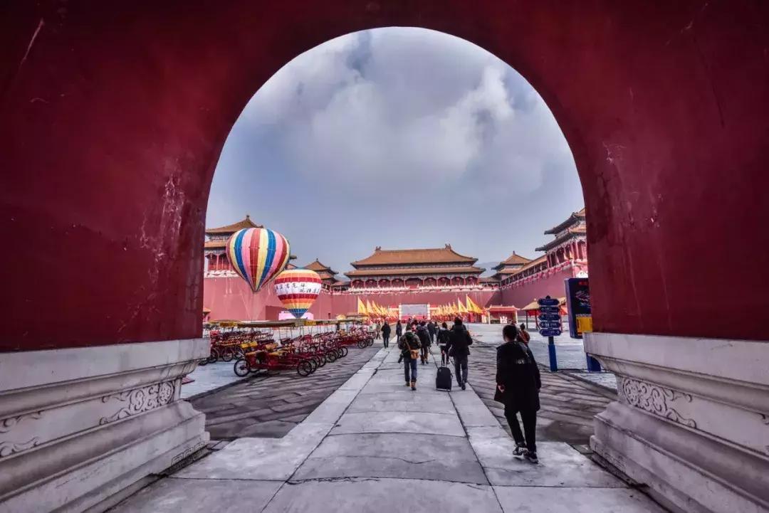 横店旅游团建主题,横店大型体验式团建活动