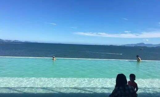畅游泳池,夏季适合海边游泳的景区