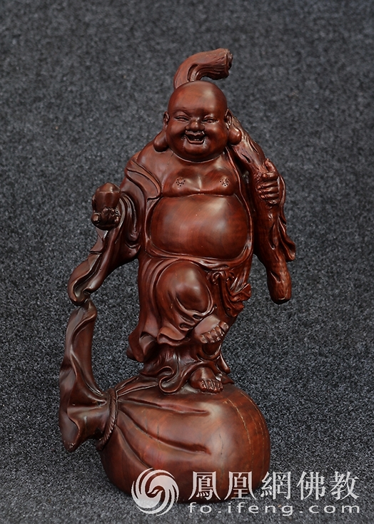 桐柏木雕博物馆龙的雕像,桐柏山木雕博物馆