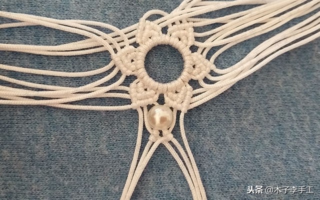 七彩莲花挂件的编法,梅花挂件编法教程