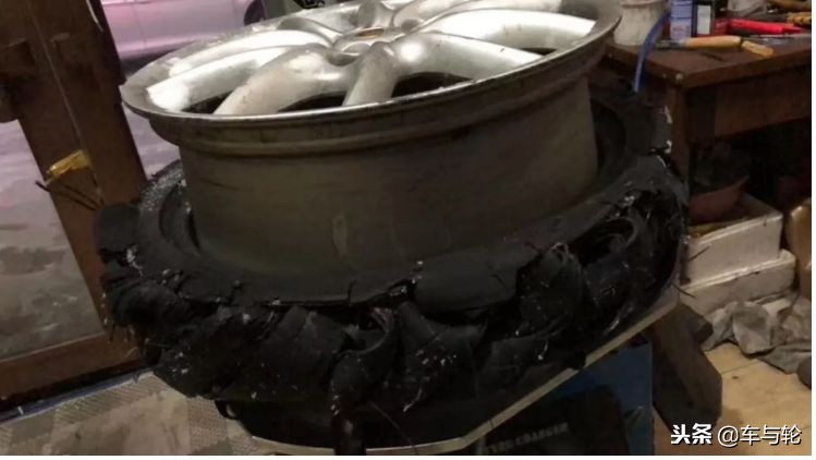 在京东自营买的小车机油靠谱吗,在京东买汽车机油靠谱吗