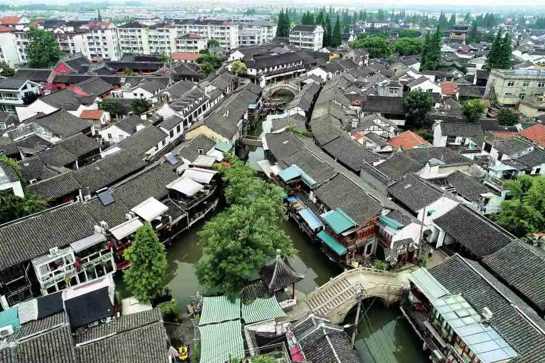 怎样来形容上海朱家角的小桥流水,朱家角文案小桥流水人家