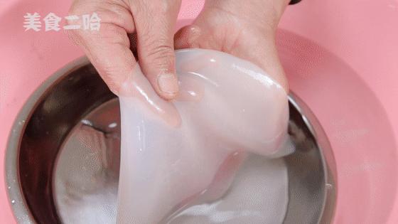 家里做凉皮蒸的都是开裂的啥原因,凉皮为什么老开裂还很粘不劲道