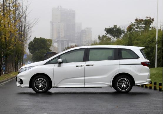 2022款超大尺寸商务全新mpv推荐,最具有性价比的大型mpv