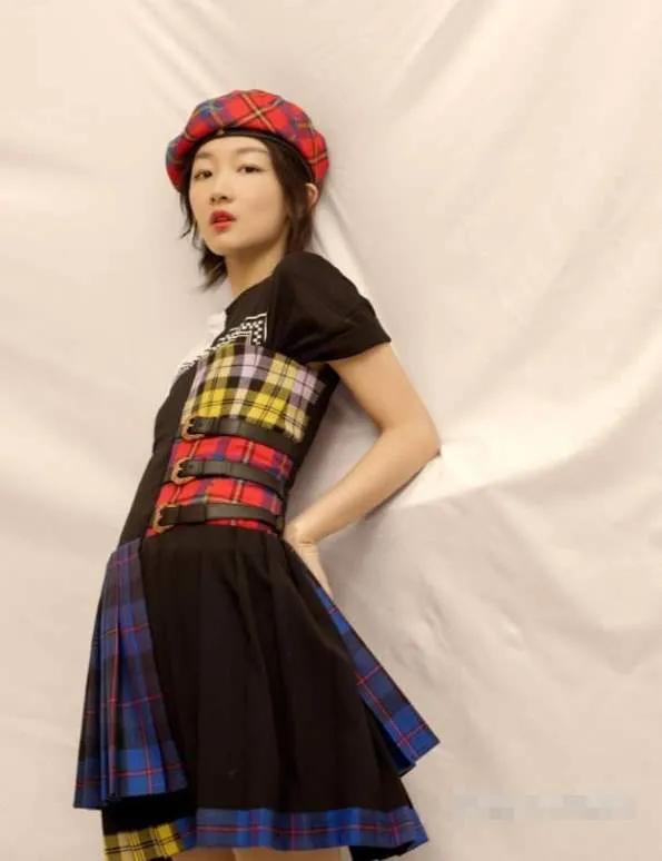 周冬雨过去的小粗腿,小粗腿逆袭