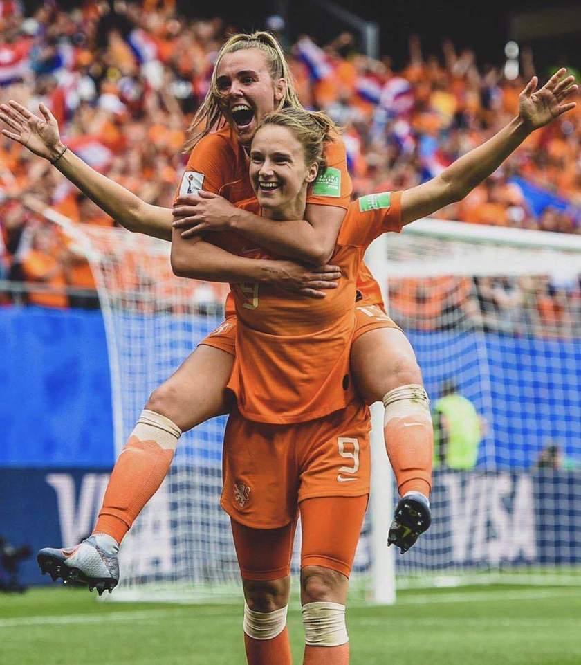 米德玛足球,米德玛荷兰阿森纳