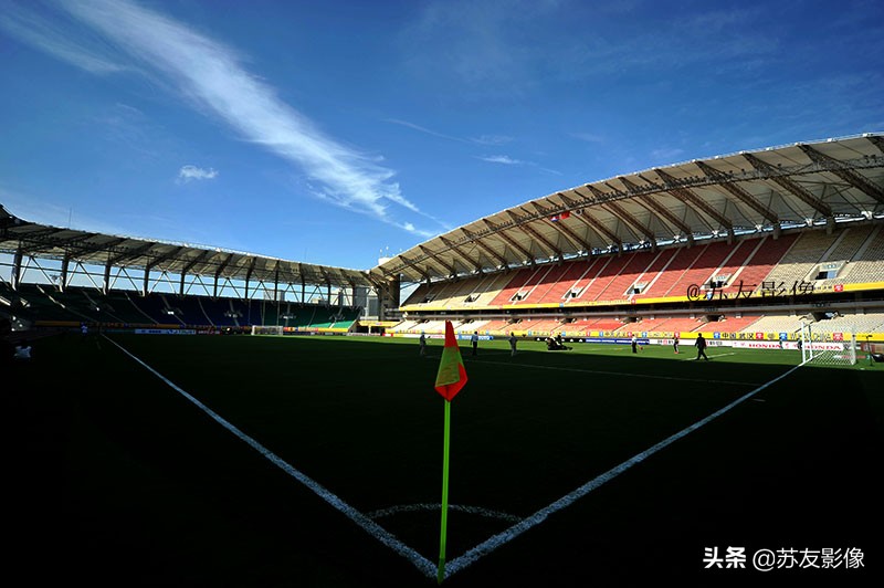 武汉体育中心主体育场,武汉体育中心馆