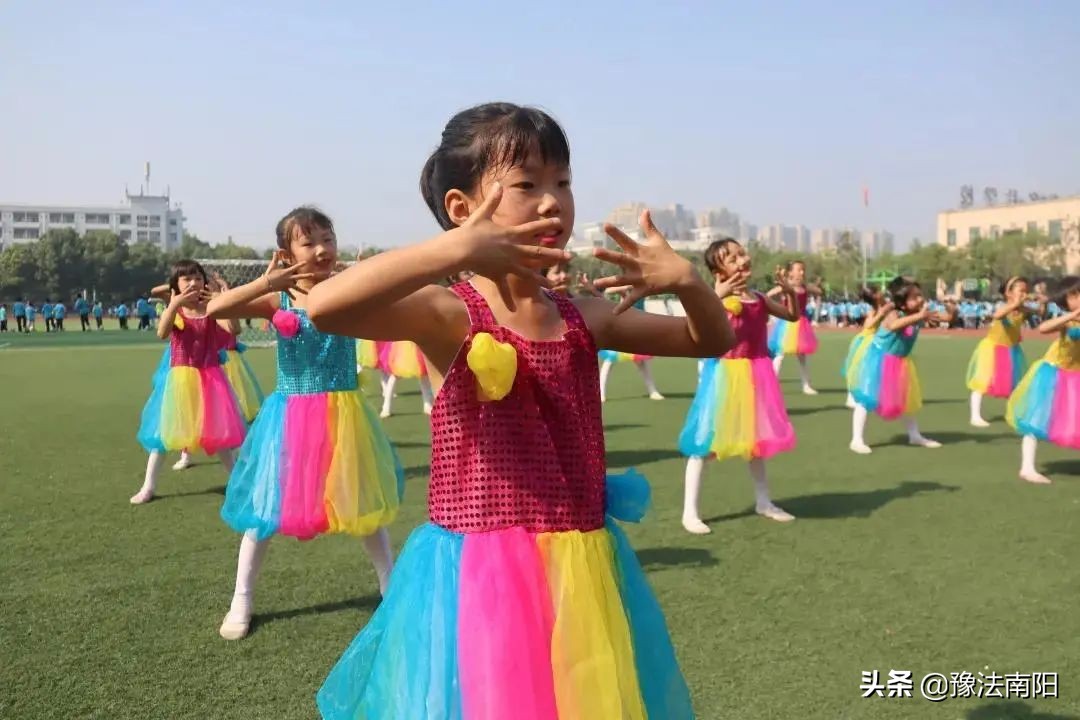 建党百年学校组织的迎七一活动,邓州市庆祝建党100周年活动选拔赛