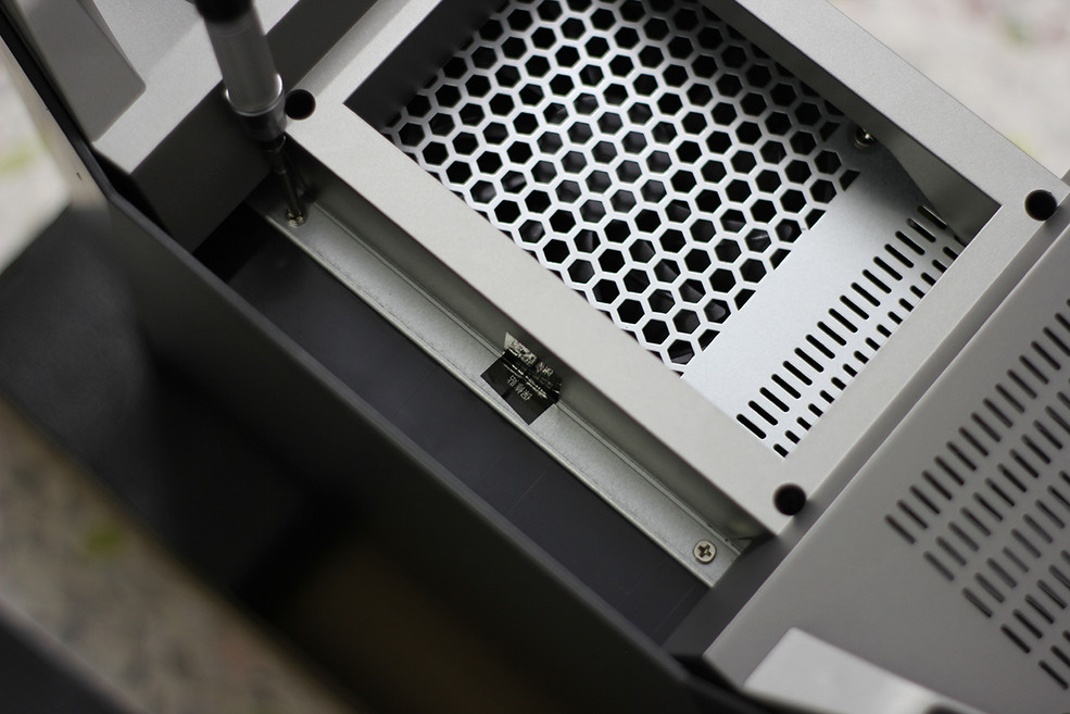 电竞新势力的显示器,七彩虹igame系列主机